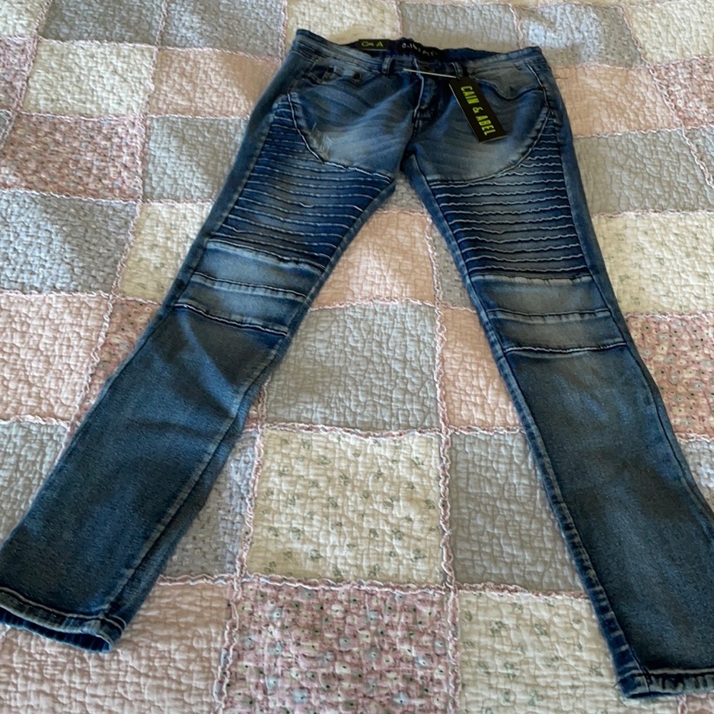 New with tags-men’s Cain and Abel skinny fit jeans